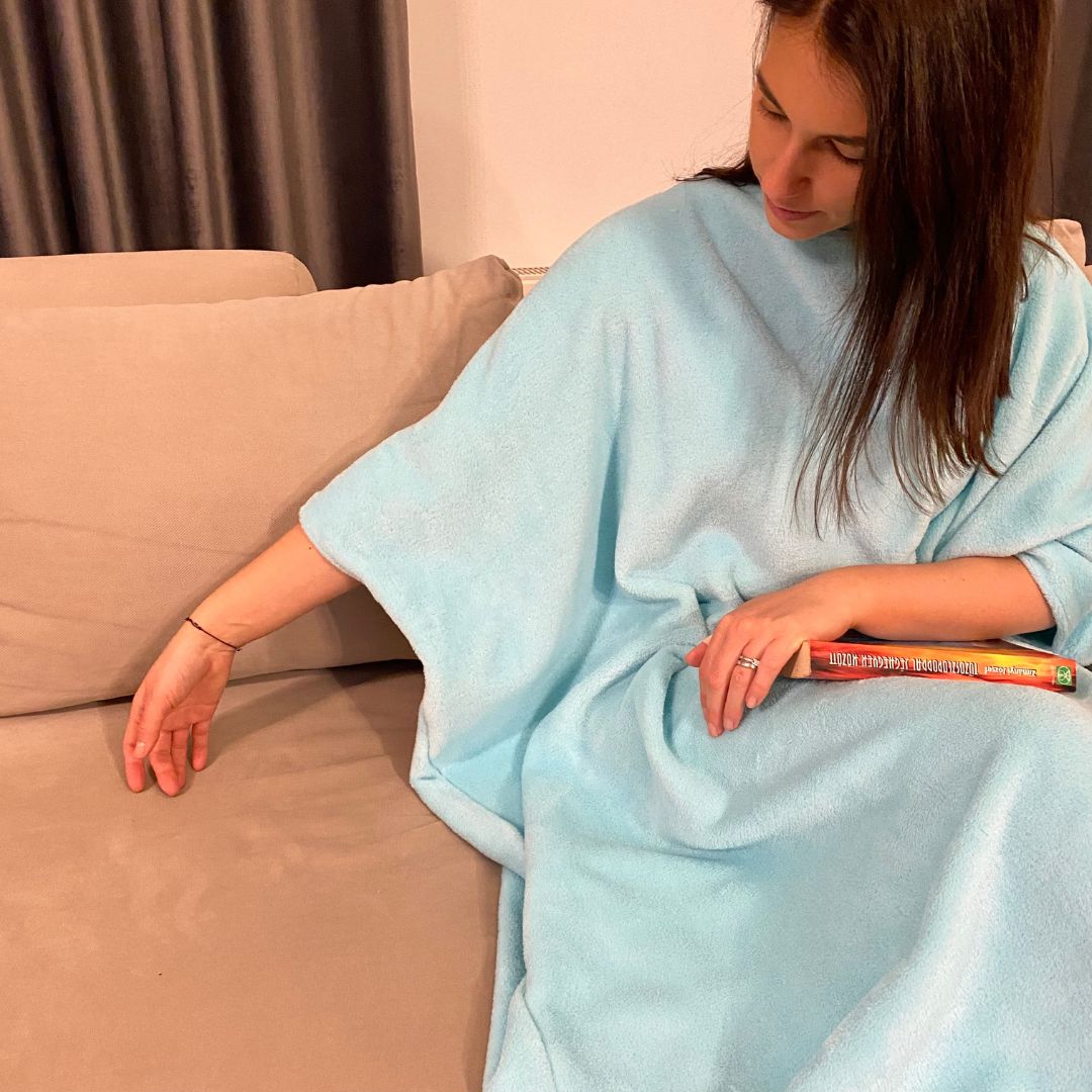 Cozy belebújós pléd rövidebb ujjal - Türkizkék