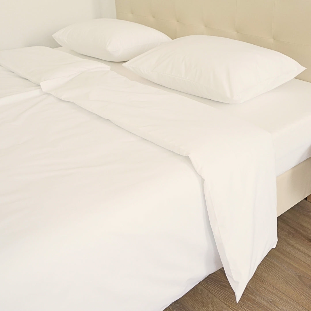 Hotel cotton linen bed sheet - 50% Cotton - 50% PE - fold-over - set of 2 - 142 gr/m2 - packaged