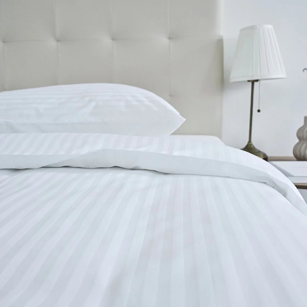 Hotel damask 1 cm striped bed linen set 100% cotton - fitted - set of 2 - 140 gr/m2