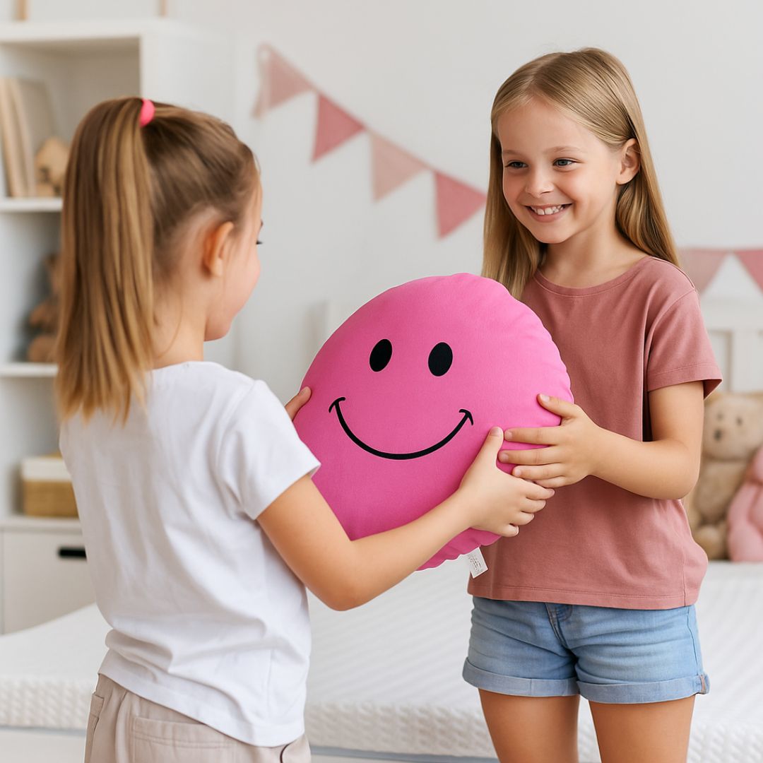 Plush smiley pillow - Pink - LARGE