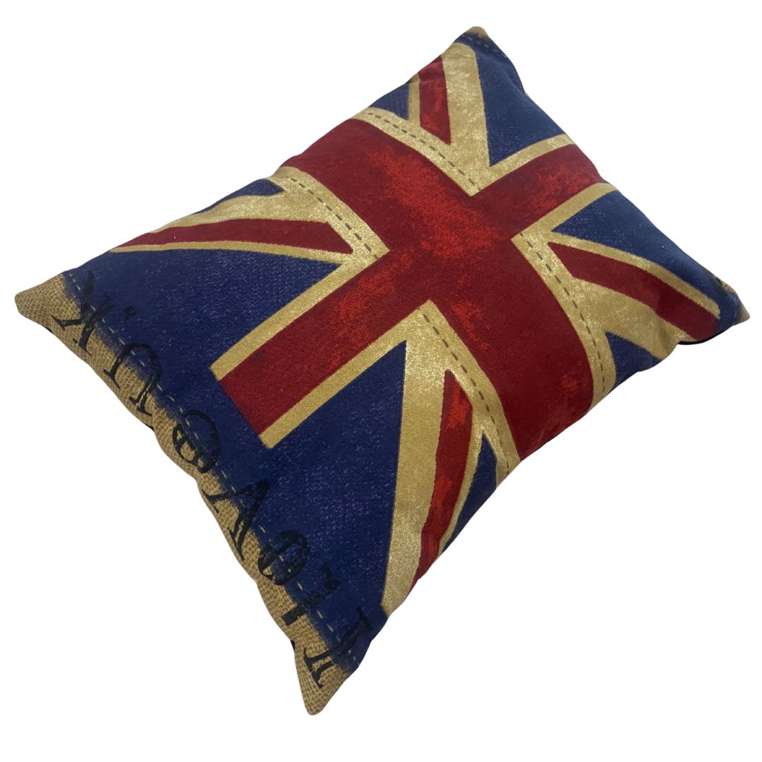 Díszpárna (betéttel) 30x40 cm - LOVE UK - kicsi