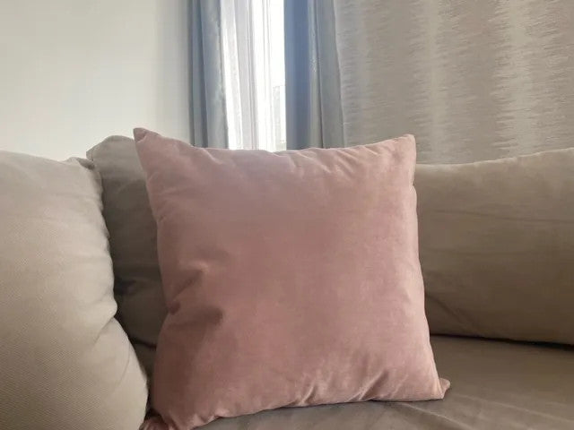 Decorative cushion (with insert) 45x45 (powder pink)