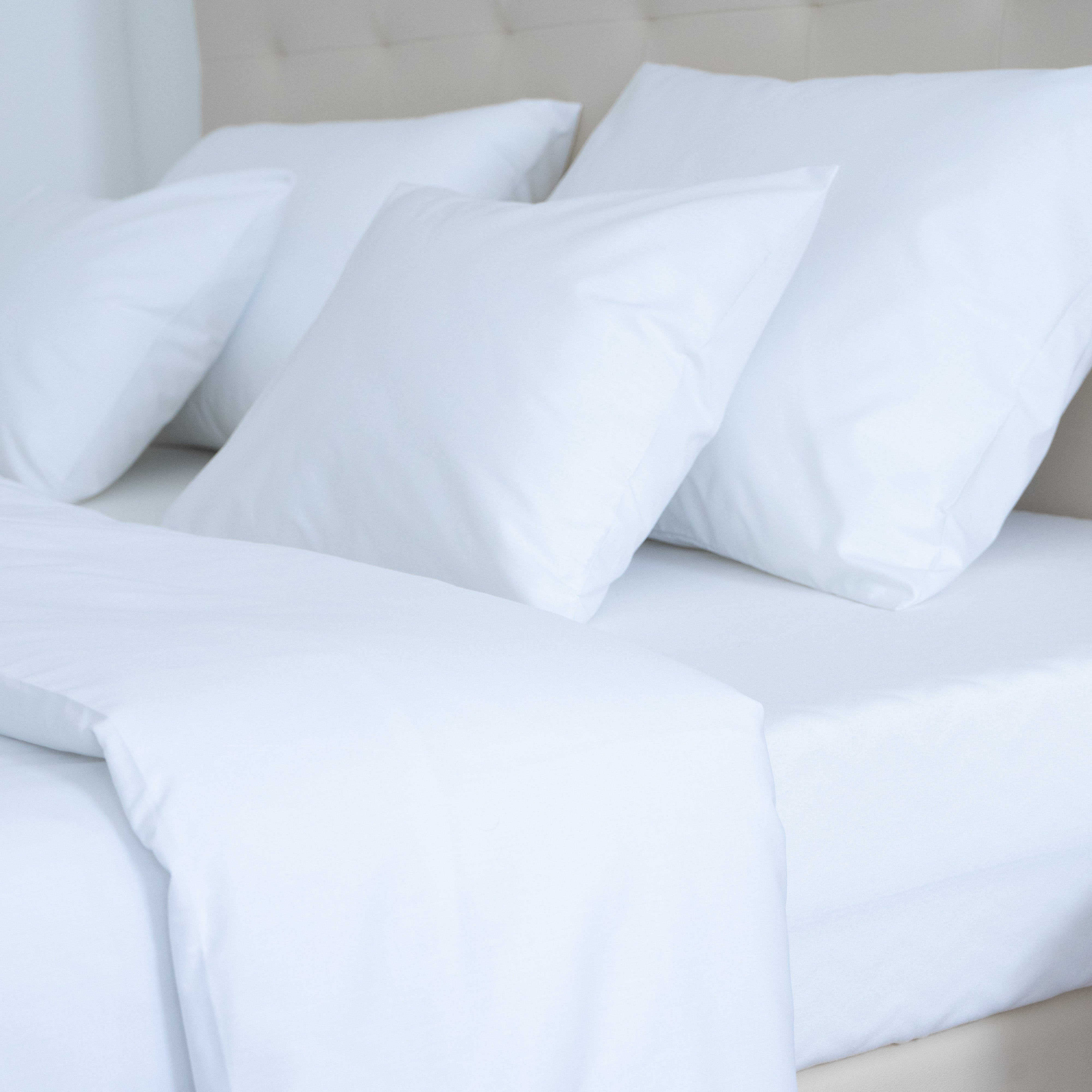 Hotel 100% pamutvászon ágyneműhuzat garnitúra - áthajtós - 3 db-os szett - 146 gr/m2