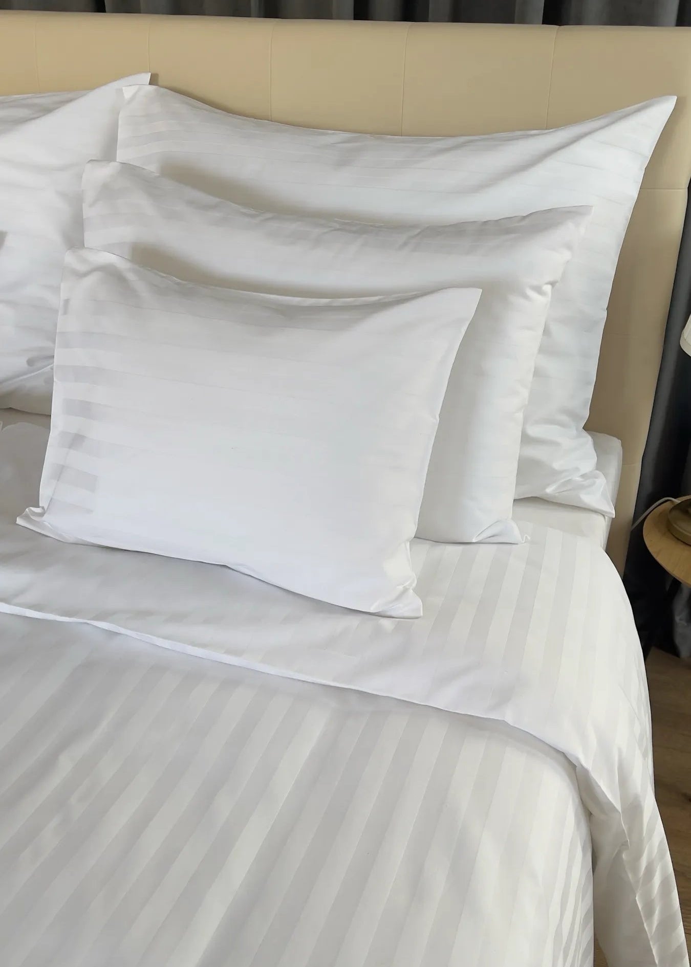 100% Pamut – Prémium Damaszt Szatén Csíkos Ágyneműhuzat 2 cm – Hotel Minőség