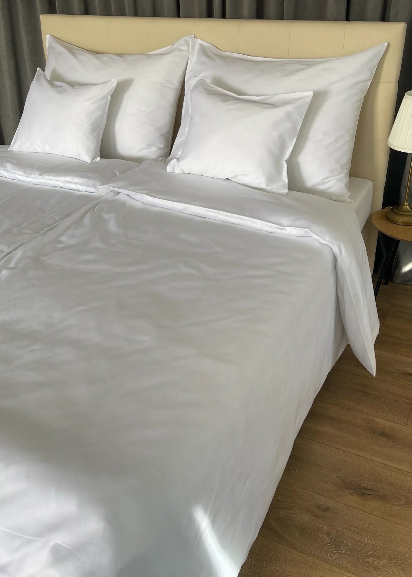 White satin bed sheet set 100% cotton - zippered - set of 2 - 130 g/m2