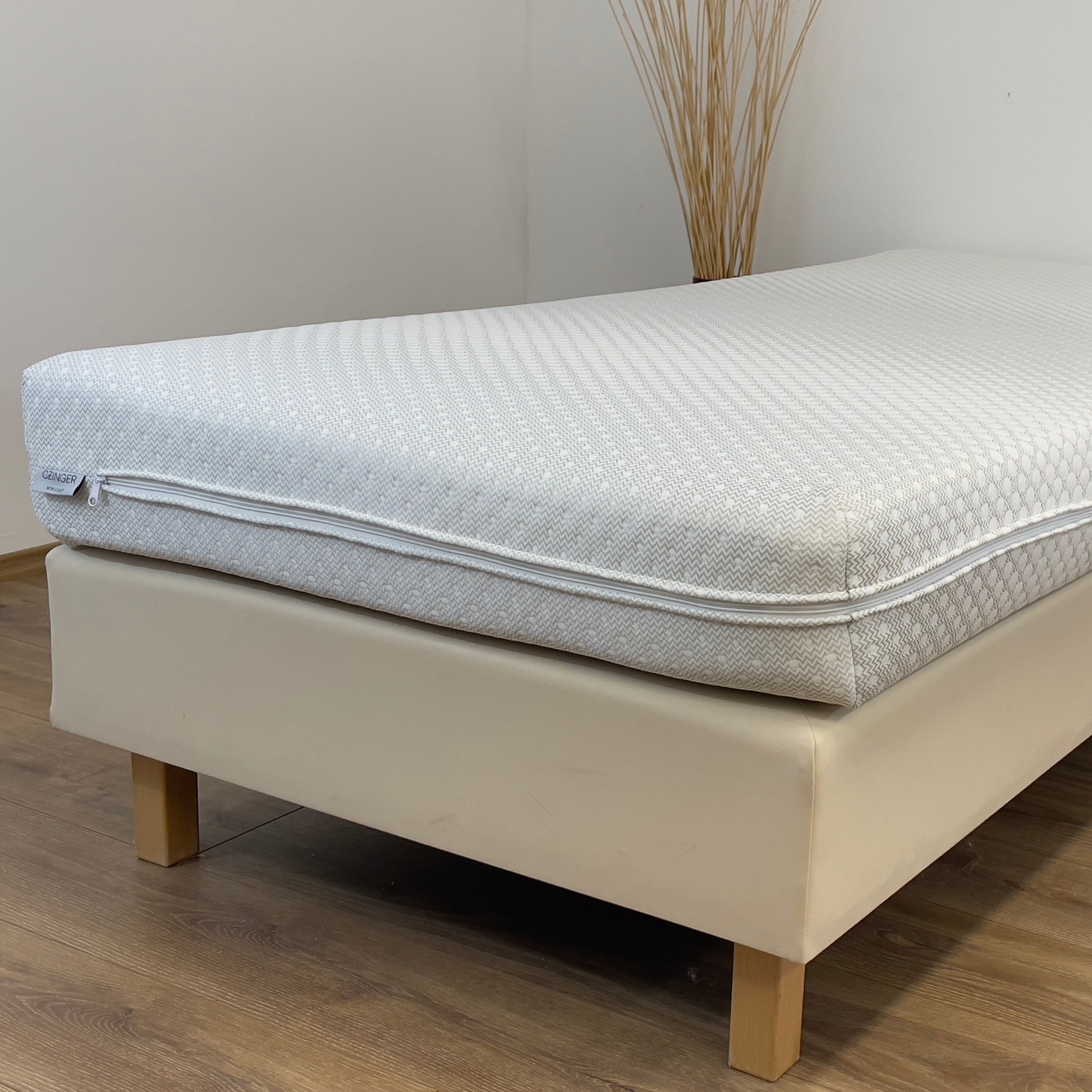 Matrachuzat cipzáras, levehető - 450 gr/m2 - Prémium minőség!