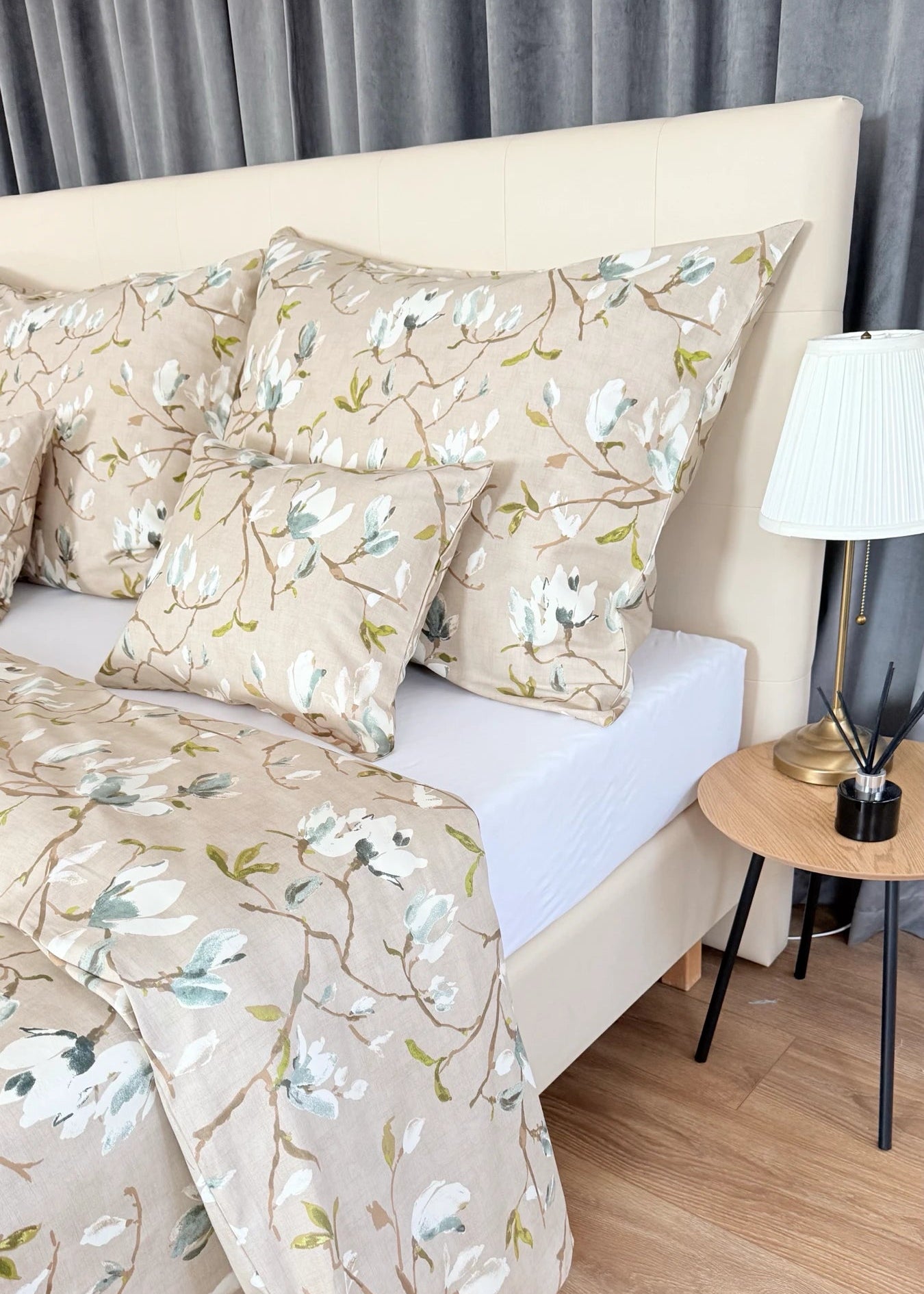 Mint solid satin bed linen set - TC 300