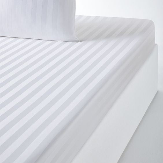 Hotel damask satin striped sheet - 50% Cotton - 50% PE - 150 gr/m2