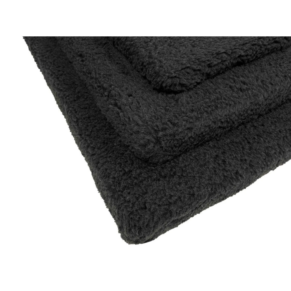 Hugó - szőrös kutyafekhely (matrac)