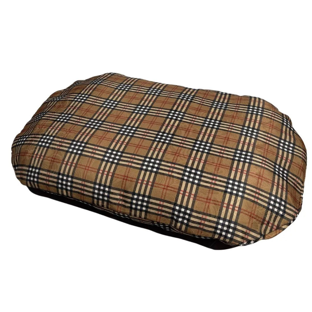 Checkered design dog bed