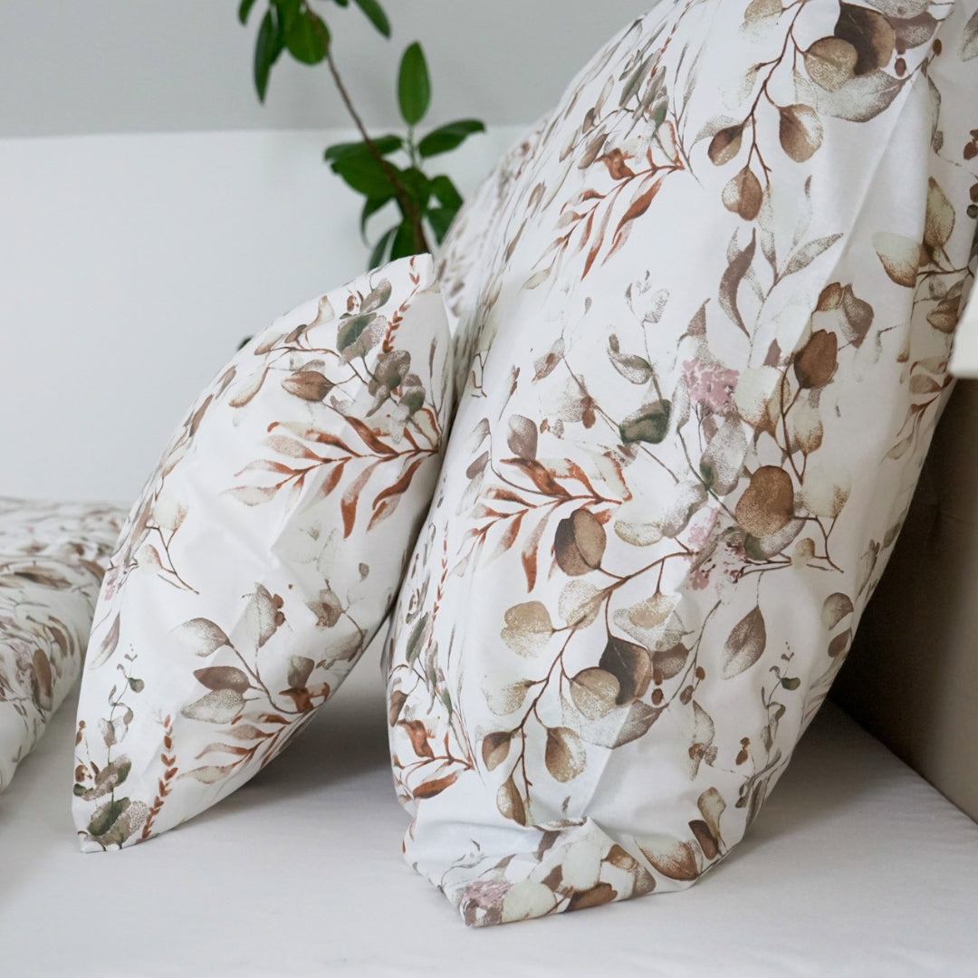 Pamut ágyneműhuzat garnitúra - Törtfehér virágos