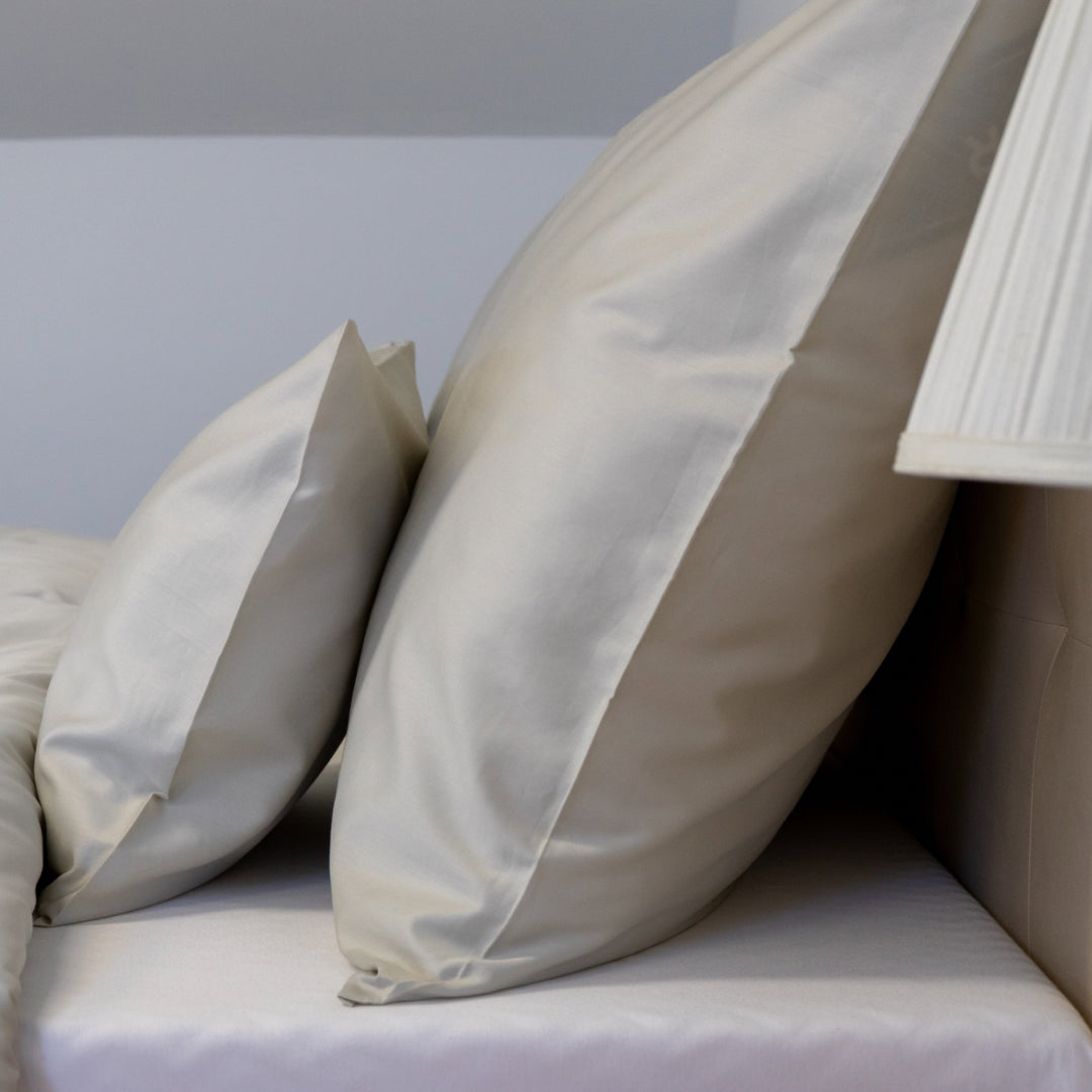 Beigefarbene Satin-Bettwäschegarnitur - TC 300