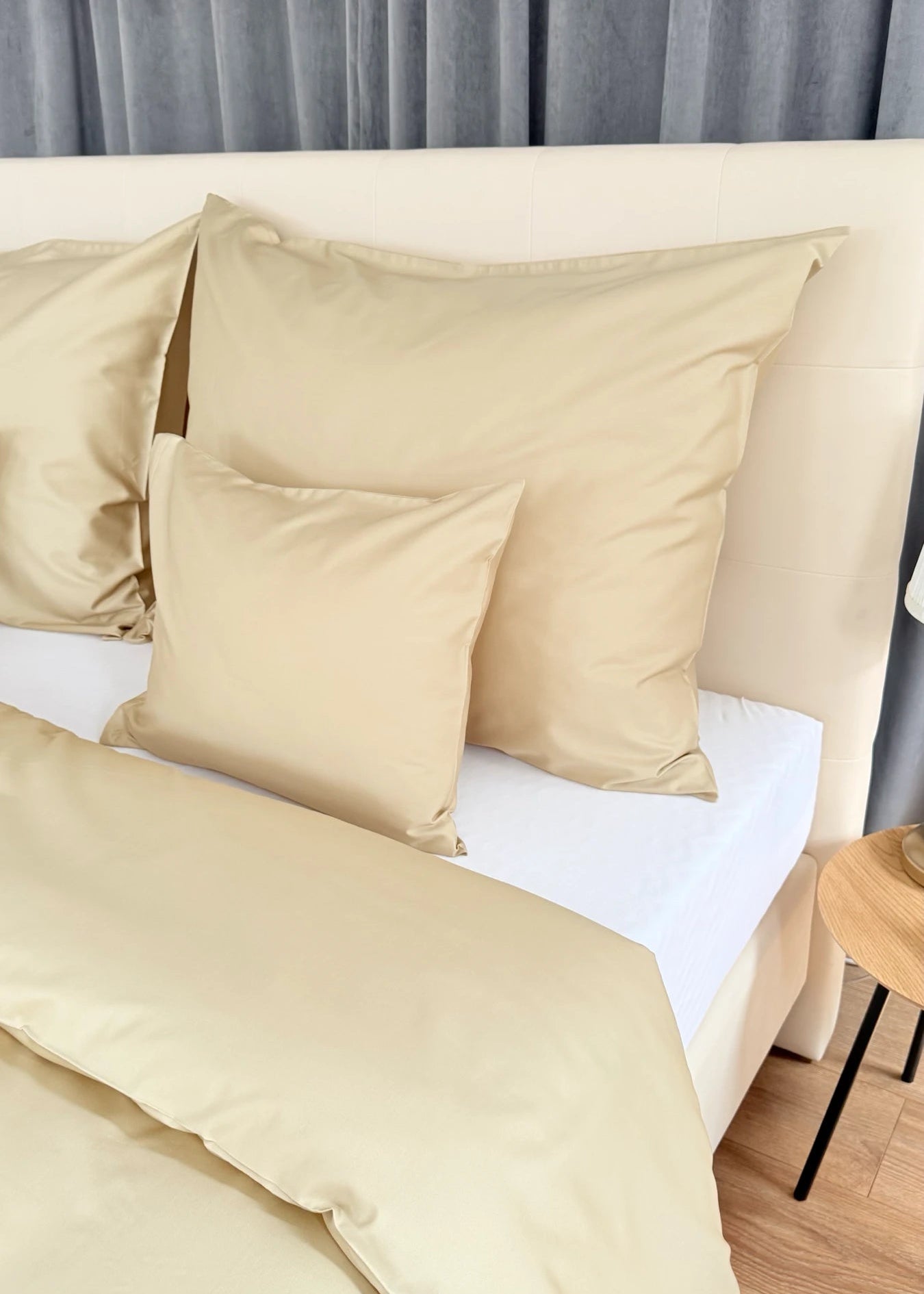 Oliva szatén ágyneműhuzat – minimalista luxus a hálószobában