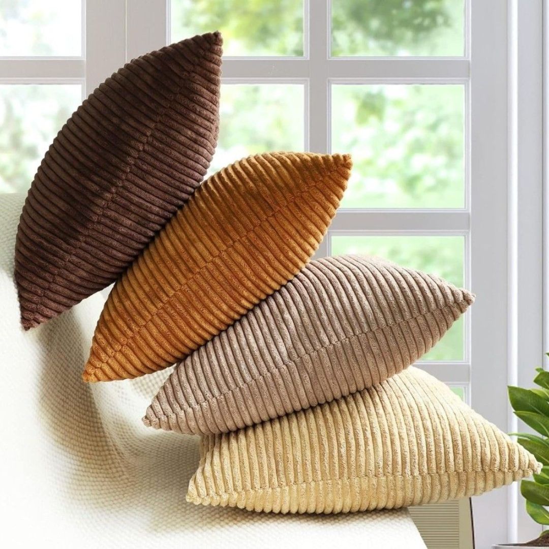 Corduroy decorative pillow - 45x45 cm