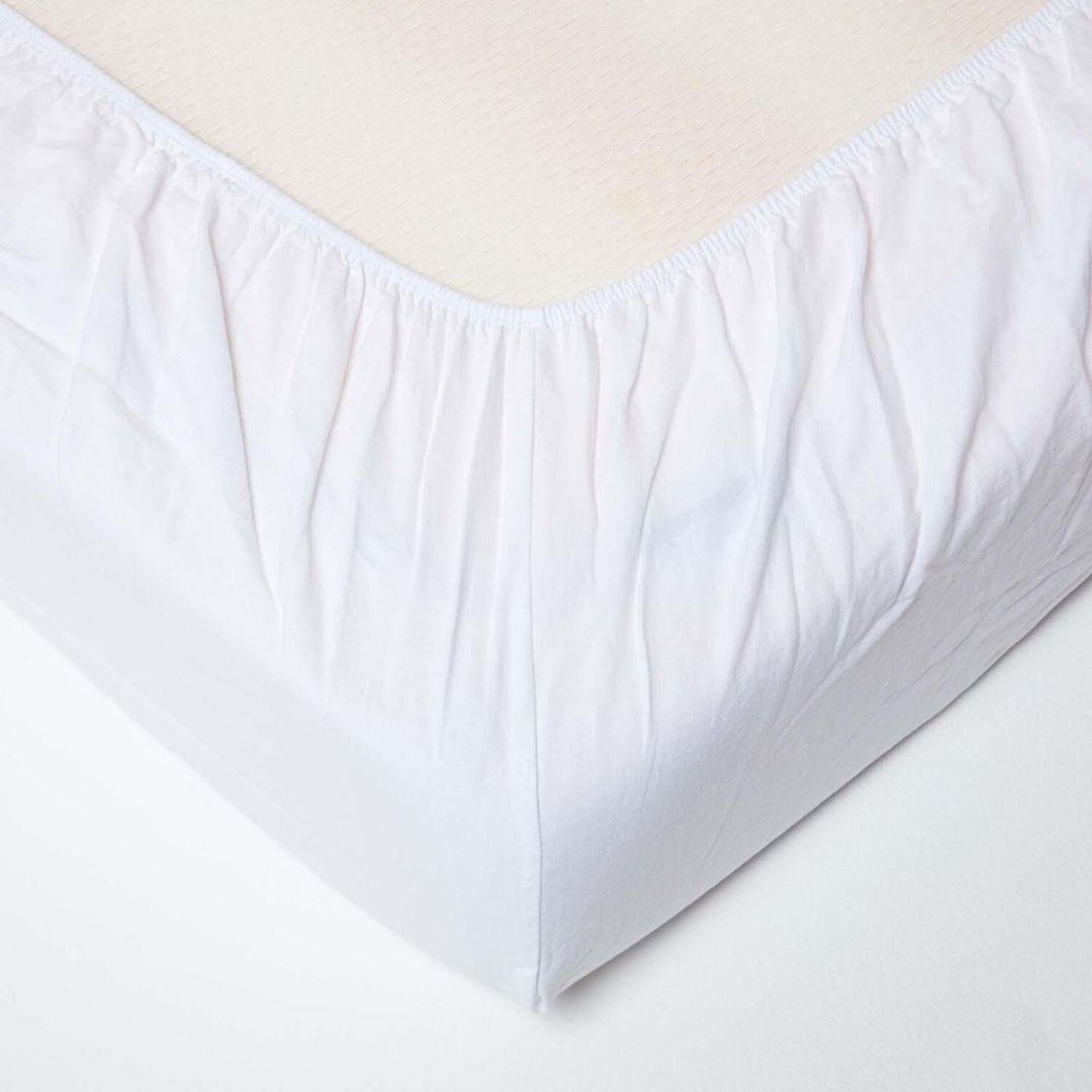 Children's white fitted sheet - 135 g/m2