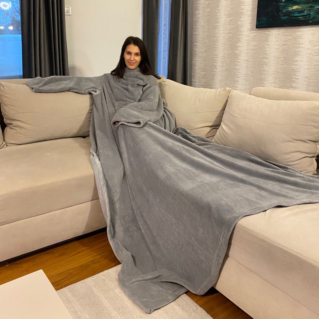 Beige polka dot bedspread