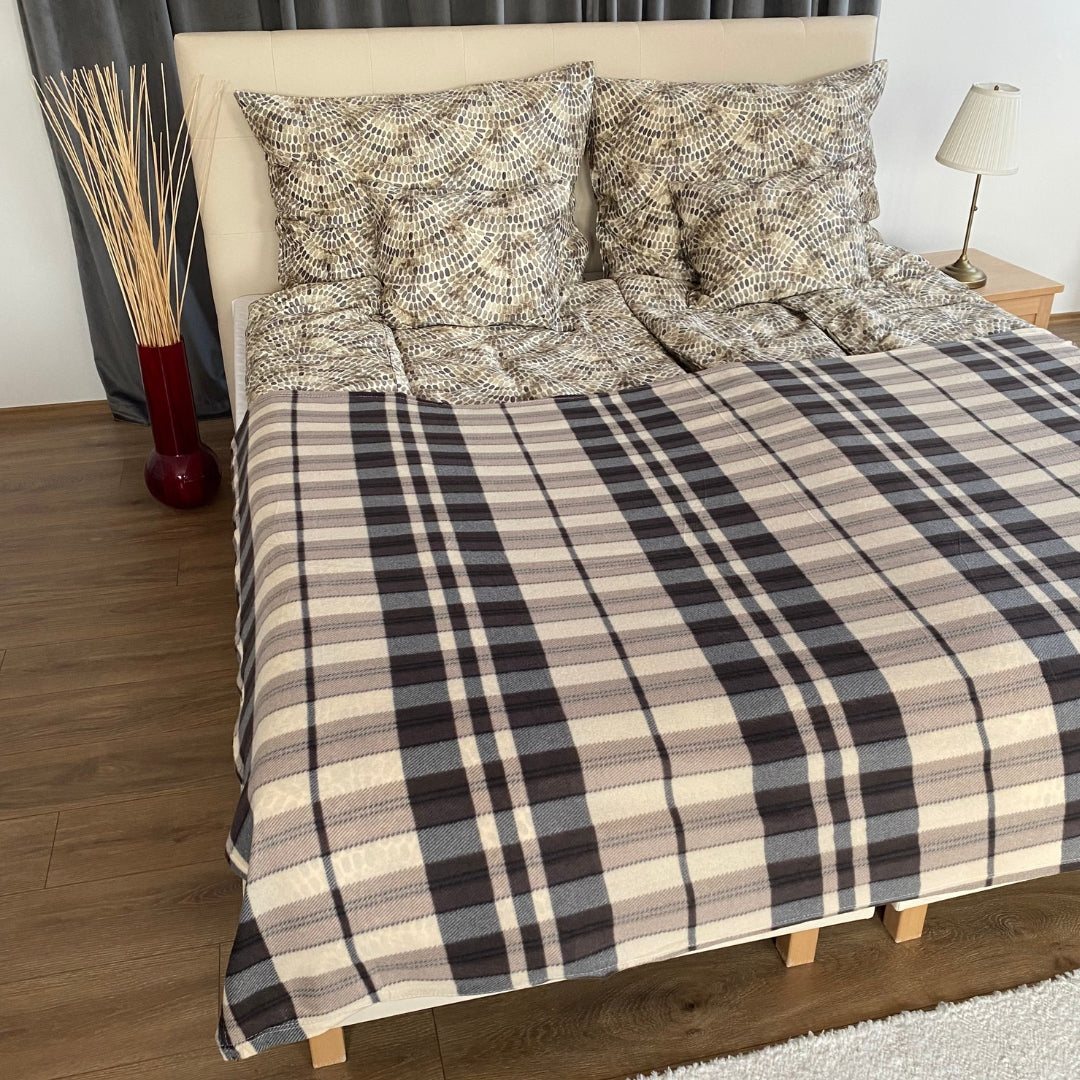 Braun/grau karierte Decke - 150x200 cm