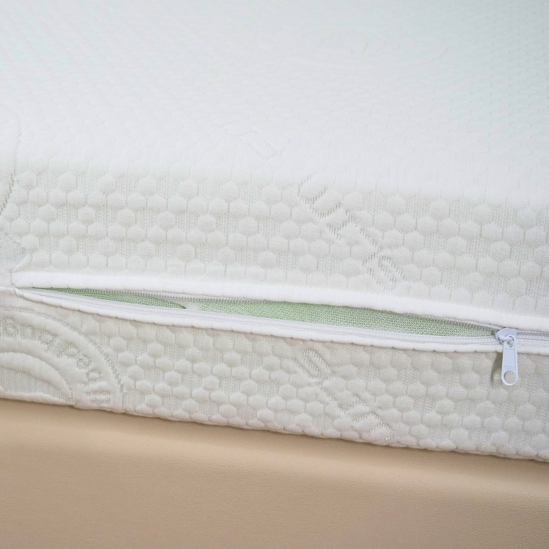 Czingerhome GREENFIRST® Anti Bed Bug - Mattress cover with zipper, removable (against bed bugs)