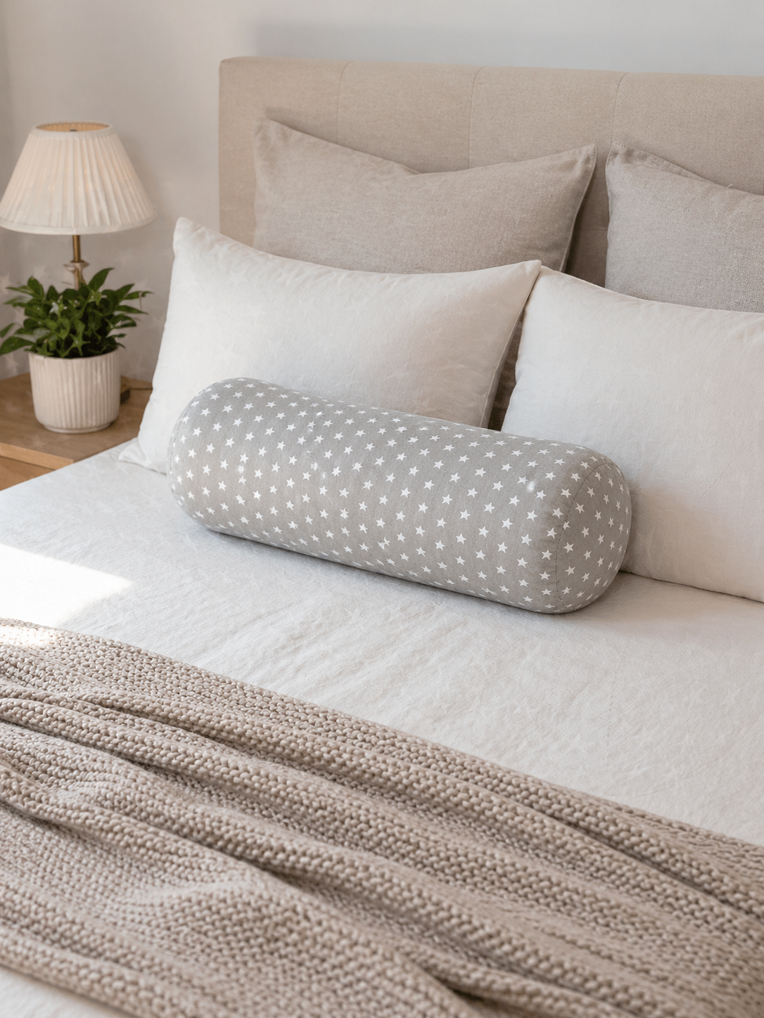 Beige verzweigtes Zylinderkissen