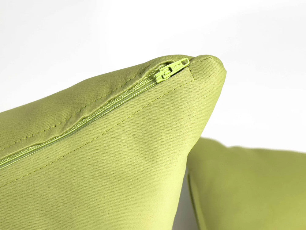 Decorative cushion with insert - zippered - BLACK OUT - kiwi green