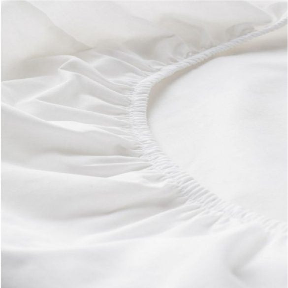 White Fitted Sheet - 135 g/m2 - packaged