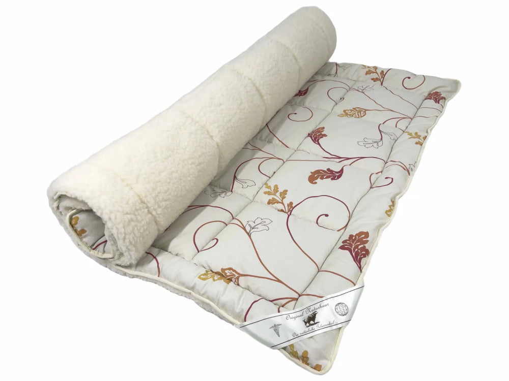 Winterdecke aus Merinowolle und Baumwolle – Beige/Blättermuster