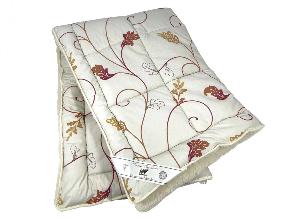 Winterdecke aus Merinowolle und Baumwolle – Beige/Blättermuster