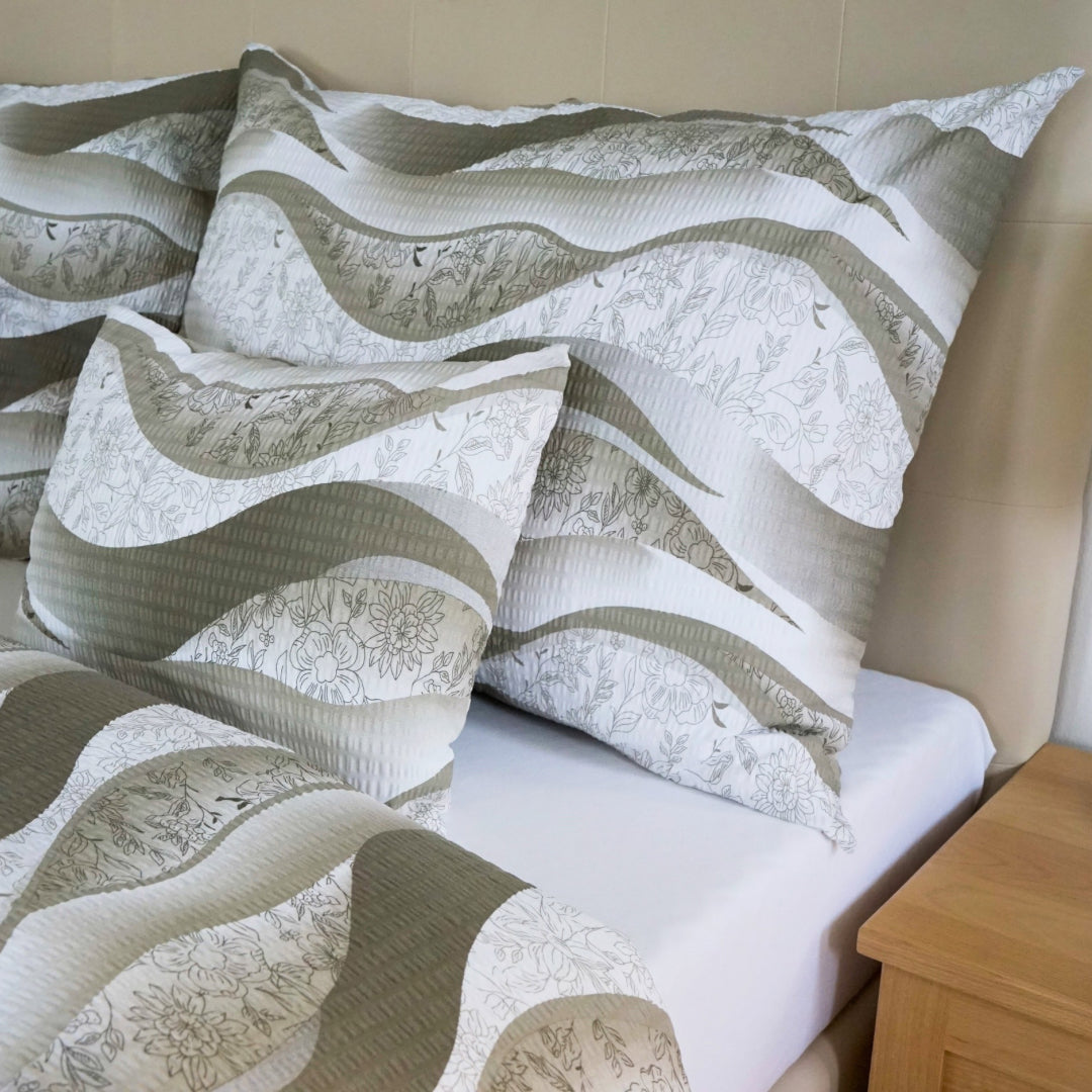 Seersucker-Bettwäsche "Silk Wave" – die Eleganz sanfter Khaki-Wellen