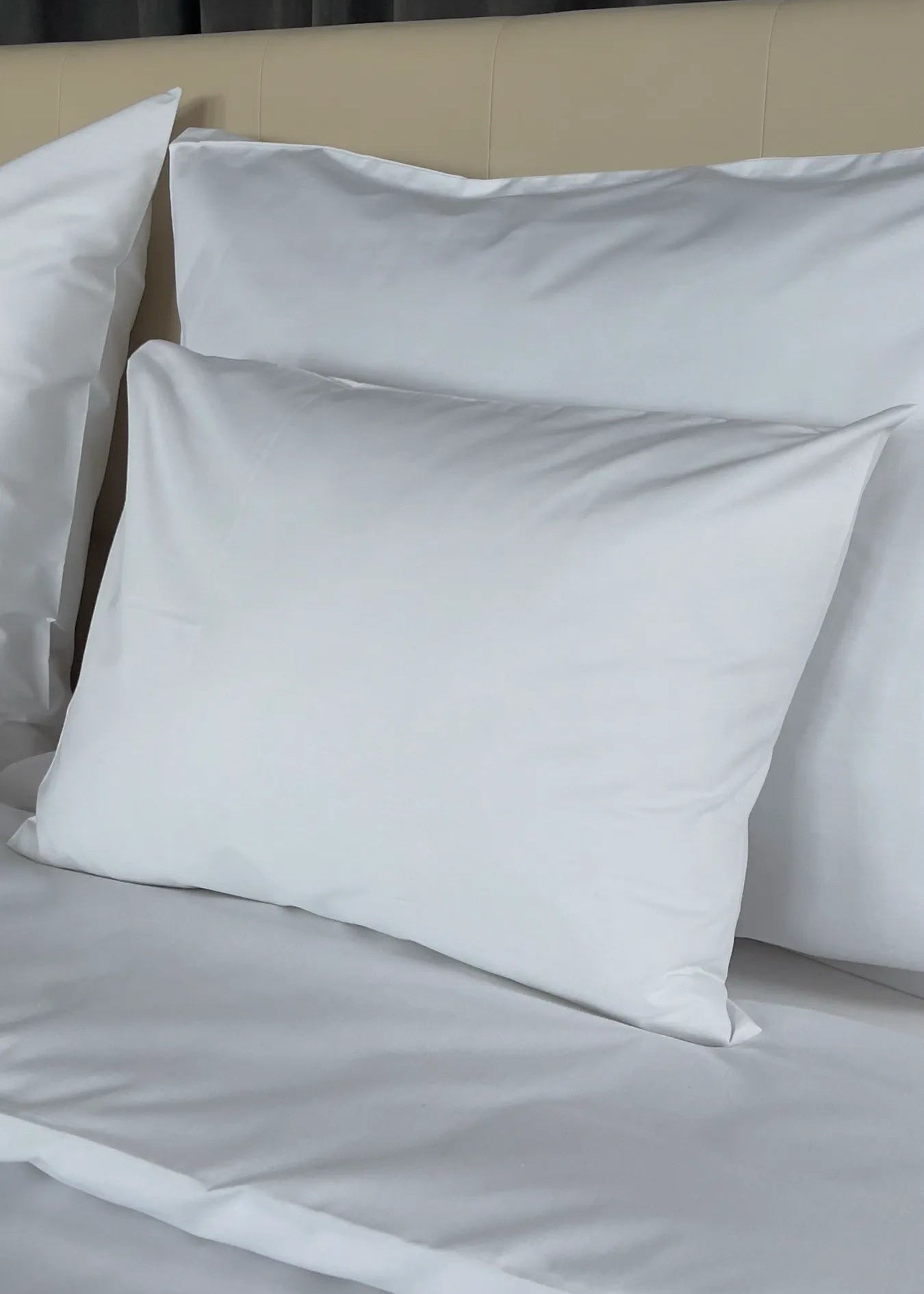 Hotel PERCAL 100% pamutvászon ágyneműhuzat garnitúra - áthajtós - 120 gr/m2 - csomagos