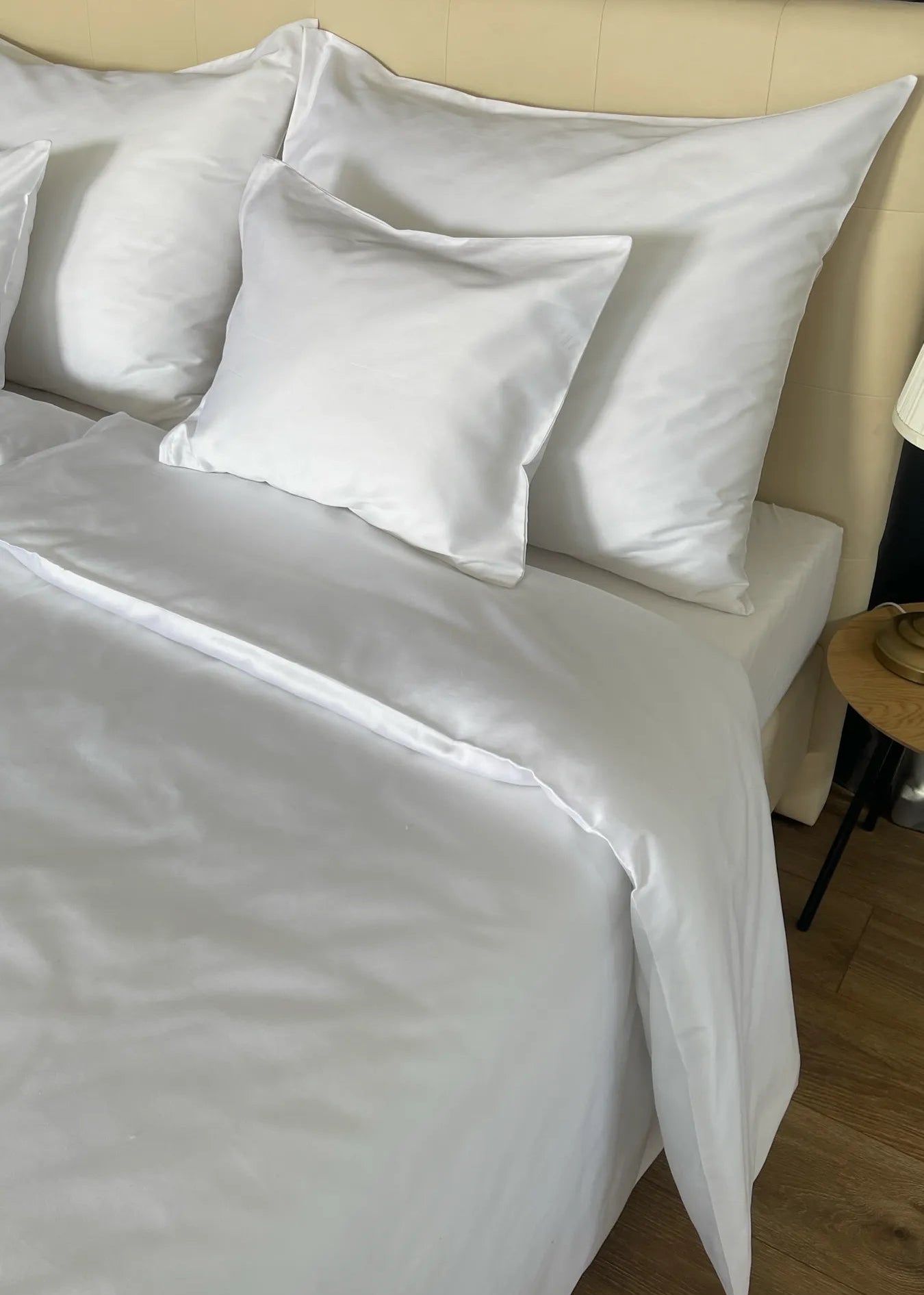 White satin bed sheet set 100% cotton - zippered - set of 2 - 130 g/m2