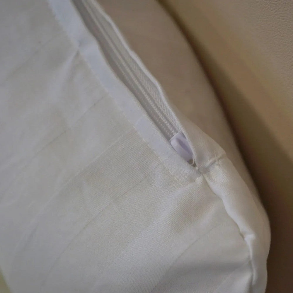 Szállodai 2 cm damaszt csíkos nyakpárnahuzat - cipzáras