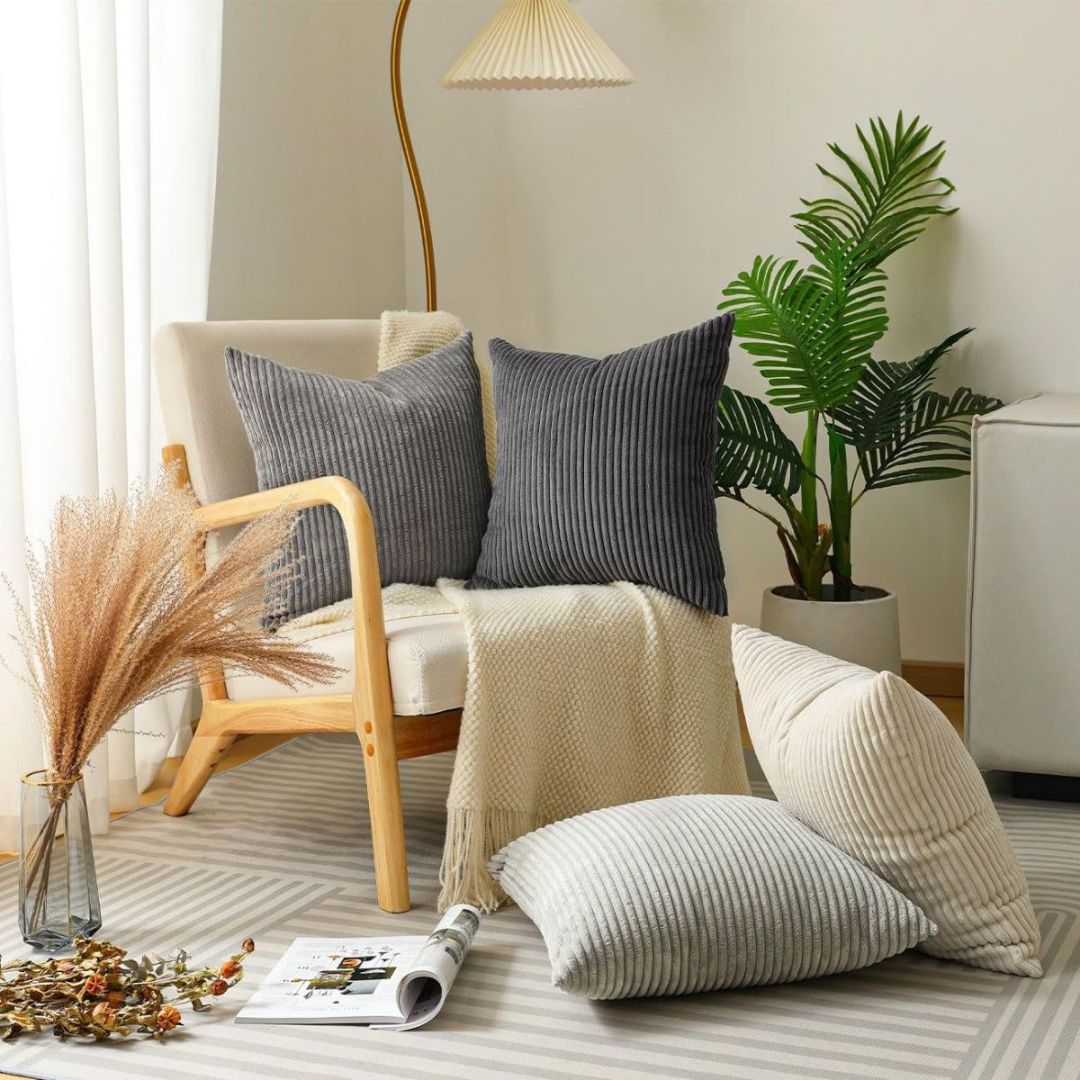 Corduroy decorative pillow - 45x45 cm