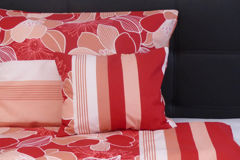 Bettwäscheset Coral Bloom aus Baumwolle – lebendige florale Eleganz