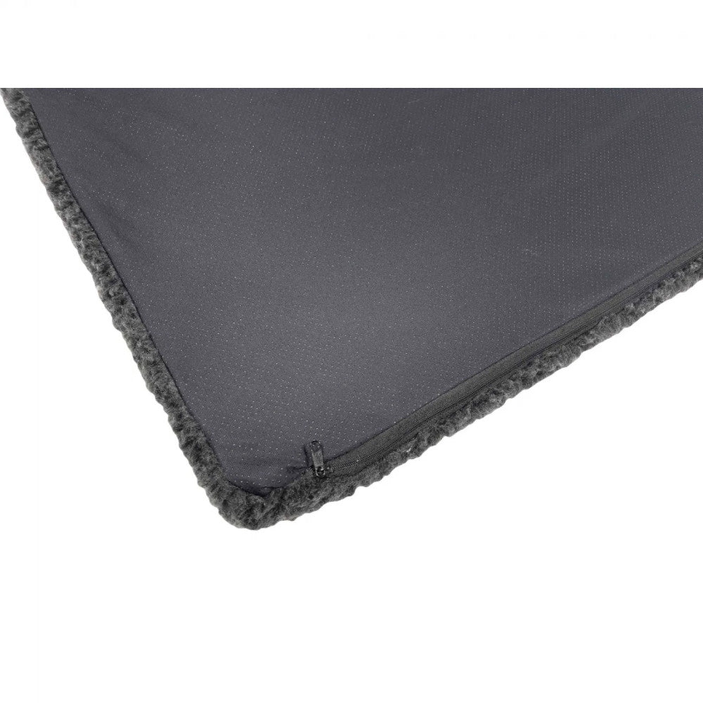 Hugó - szőrös kutyafekhely (matrac)