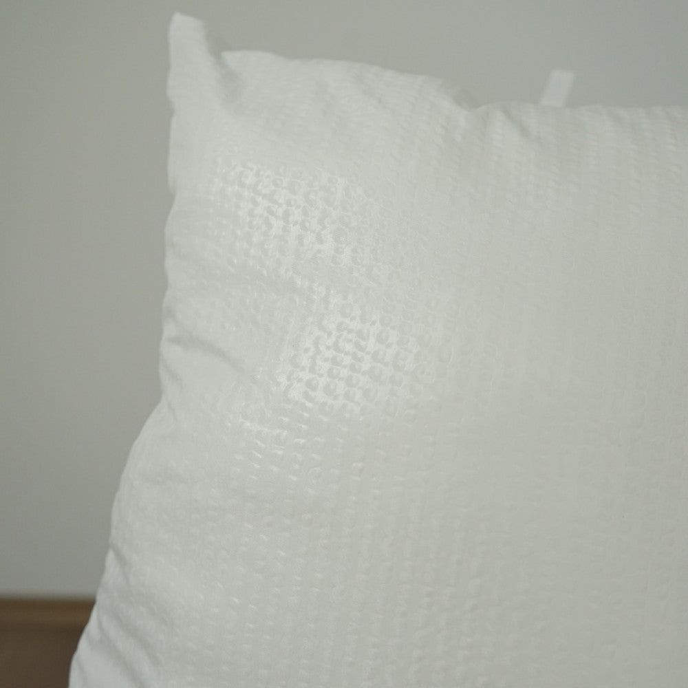Kissen aus Satin-Polyester-Krepp mit Blaseneffekt