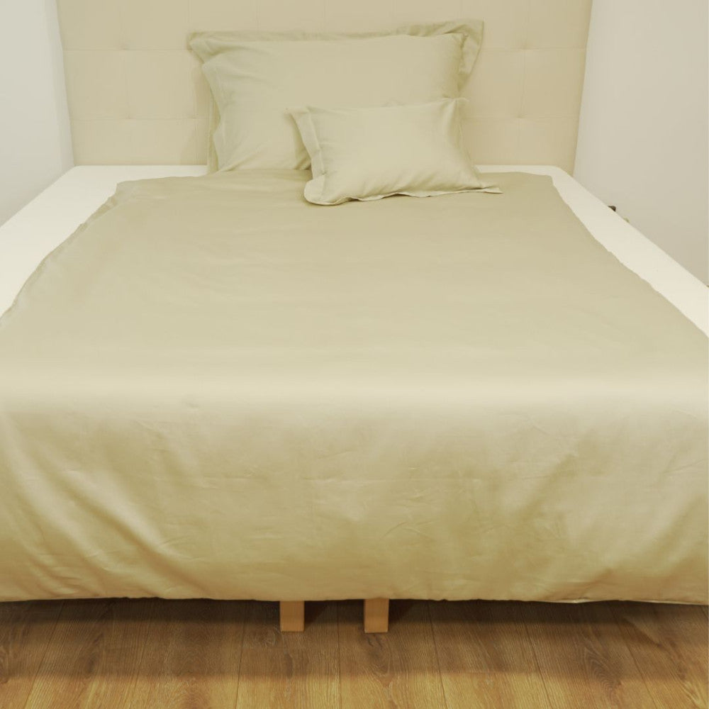 Pamutszatén kispárnahuzat angol széllel - Világos arany - TC 250