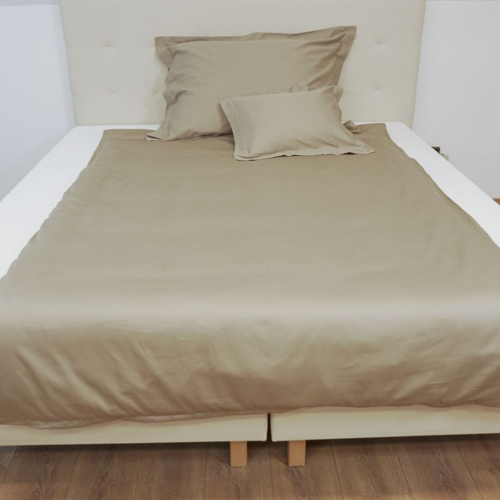 Cotton sateen pillowcase with English edge - Hazelnut - TC 250