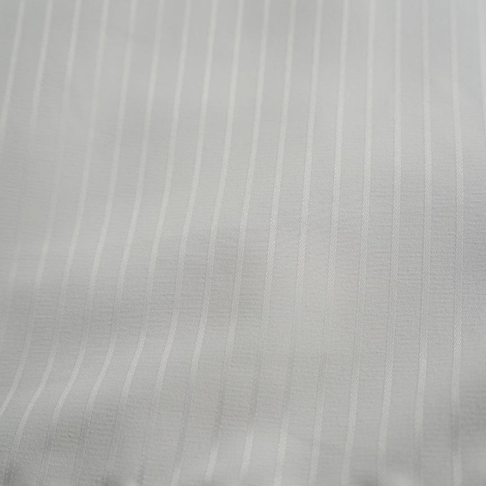 Elegantes gestreiftes Polyester-Satin-Bettlaken – 100 % PE – Spannbettlaken – 2er-Set – 130 g/m² – verpackt