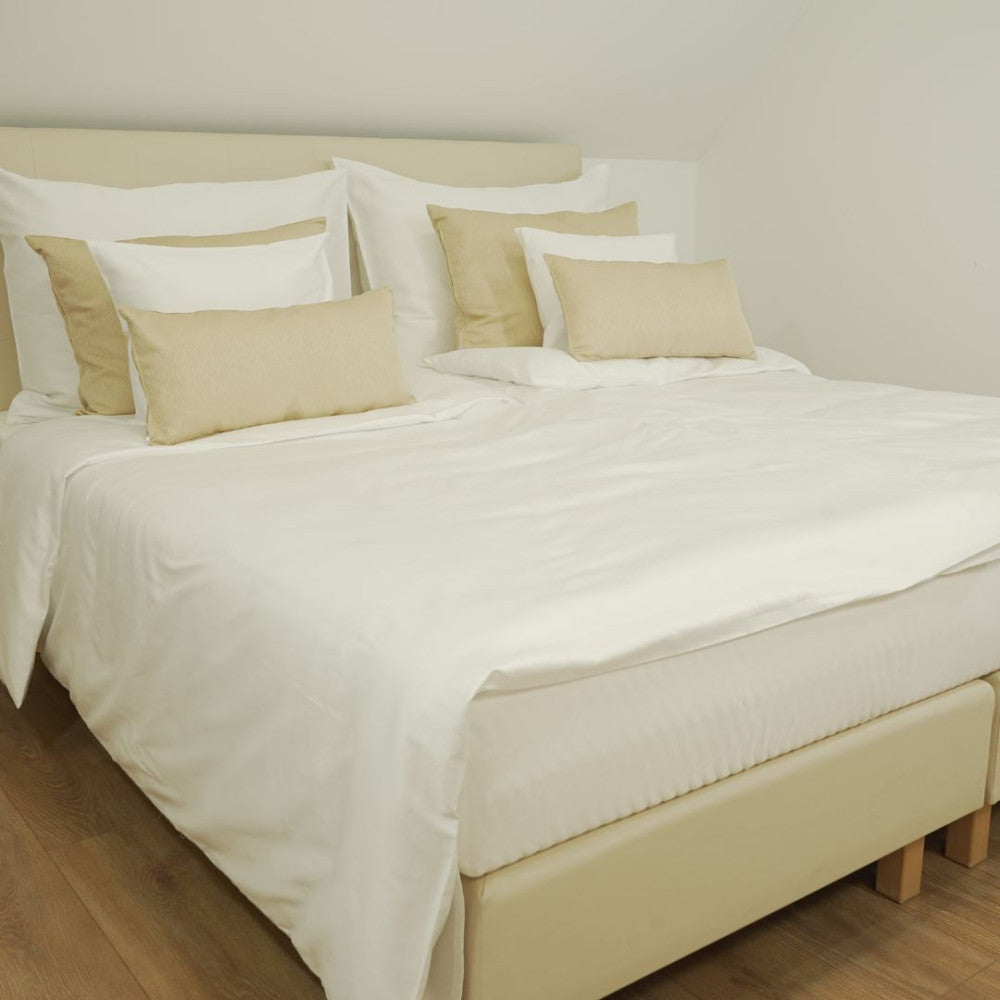 Hotel PERCAL 100% pamutvászon ágyneműhuzat - áthajtós - 2 db-os szett - 120 gr/m2 - csomagos