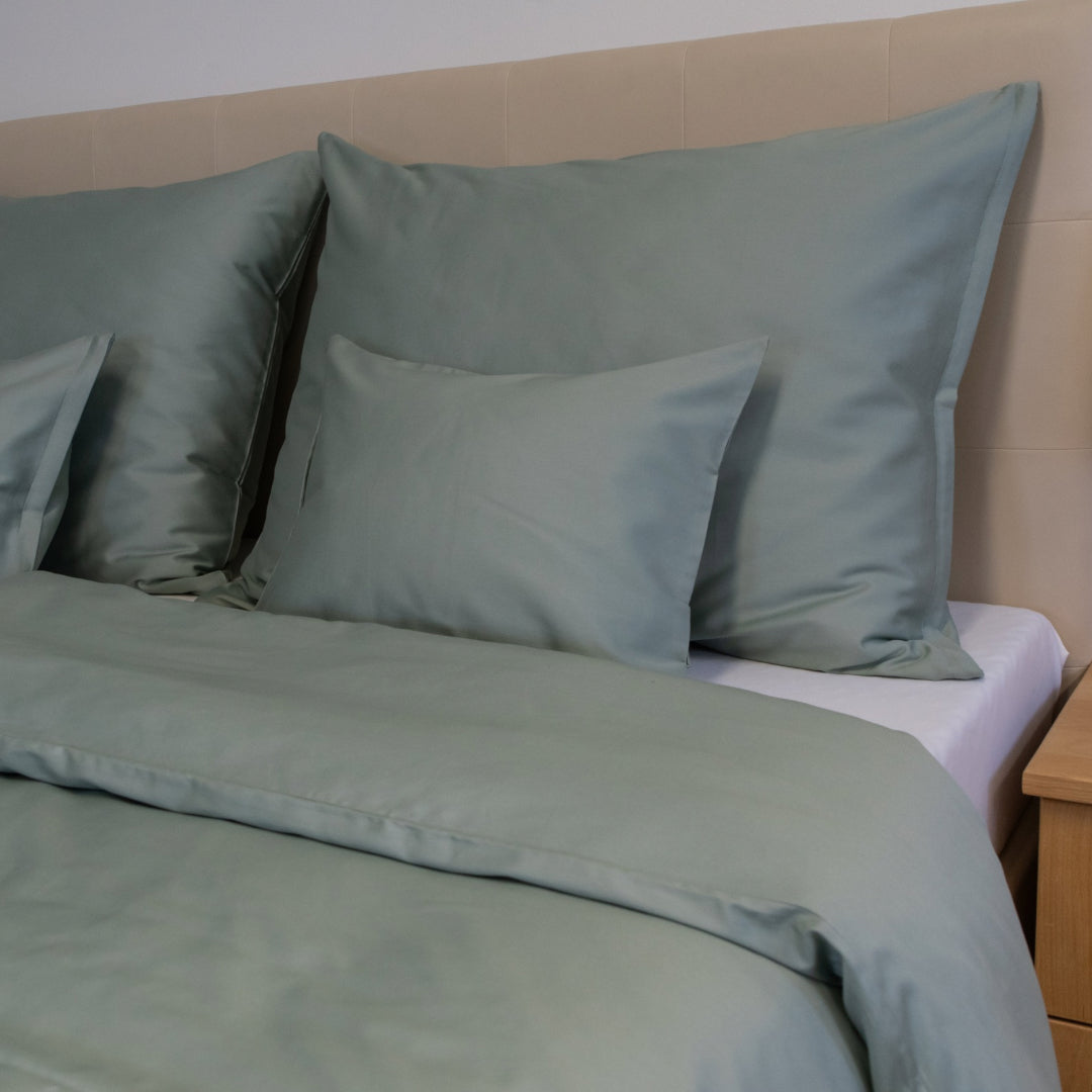 Mintfarbenes, einfarbiges Satin-Bettwäscheset – TC 300