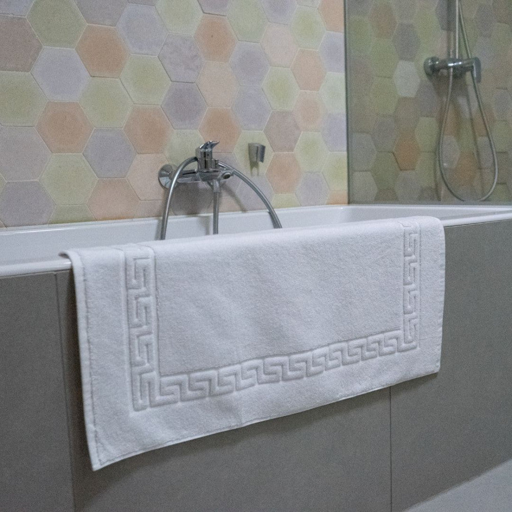 Kádkilépő - fehér keretes - 700 gr/m2 - csomagos